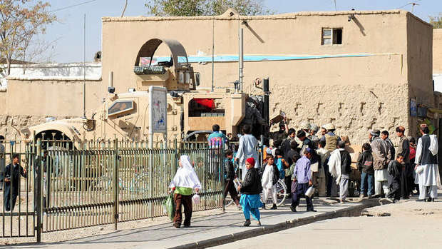 کشته شدن 4 دانش آموز در جریان درگیری نیروهای افغانی و طالبان