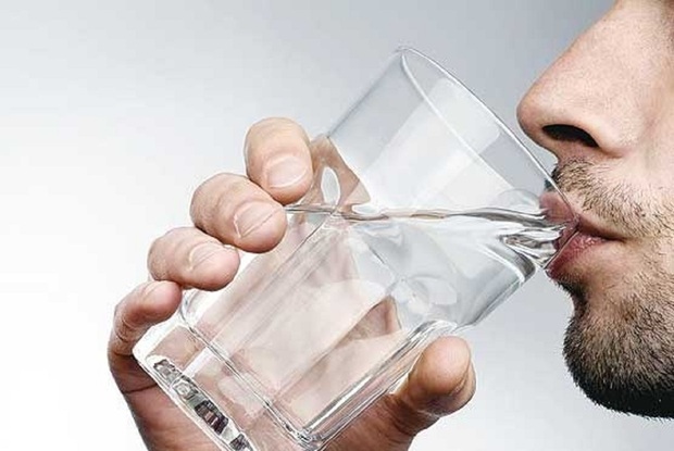حقایقی درباره نوشیدن آب زیاد در هنگام سحر
