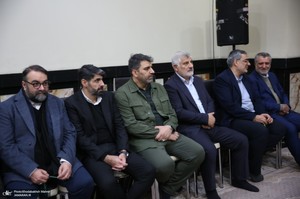 دیدار رئیس، مدیران و کارکنان ستاد اجرایی فرمان امام (ره) با سید حسن خمینی