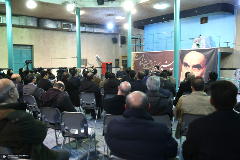 دیدار مدیر عامل ایرنا با جمعی از مدیران با سید حسن خمینی