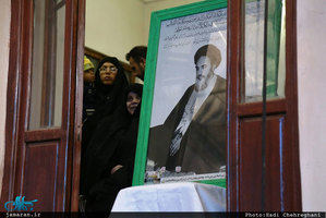 مراسم یوم الله 12 بهمن در بیت امام در قم 