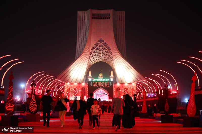 چهارمین دوره سوگواری آیینی محرم‌شهر در میدان آزادی