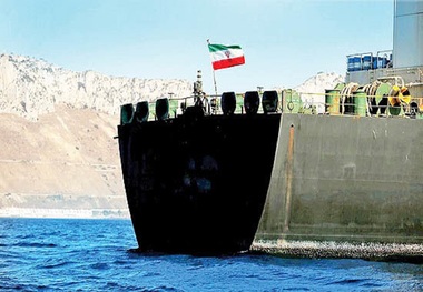 خارج شدن ۳.۸ میلیون بشکه نفت خام ایران از محاصره آمریکا 