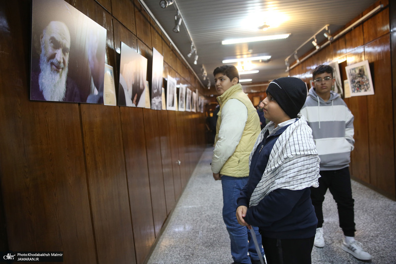 بازدید اقشار مختلف مردم از بیت امام خمینی (س) در جماران- 6