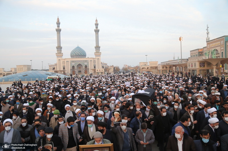 مراسم تشییع و خاکسپاری پیکر مرحوم آیت الله یزدی(ره)