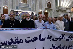 ادای احترام پیروان ادیان الهی نسبت به ساحت مقدس امام خمینی(س)