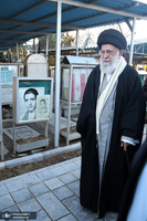 حضور رهبر معظم انقلاب در مرقد مطهر امام خمینی(س) و گلزار شهیدان