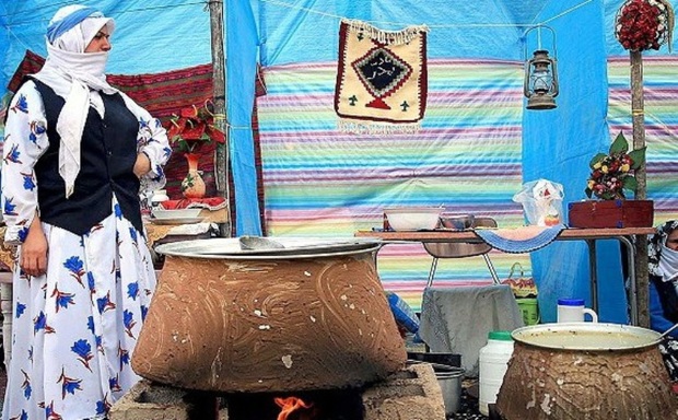جشنواره آش و غذاهای سنتی در شهرستان نیر برگزار می شود