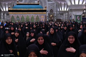 مراسم عزادارای شب عاشورا در حرم مطهر امام خمینی