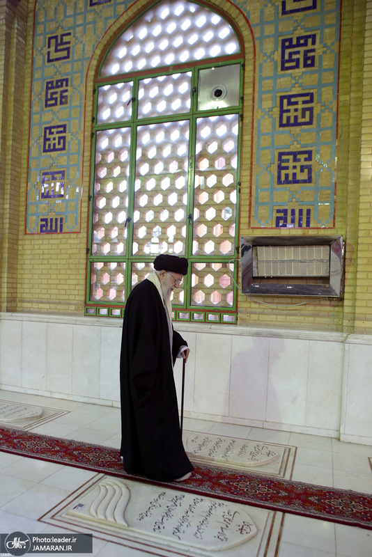 حضور رهبر معظم انقلاب در مرقد مطهر امام خمینی(س) و گلزار شهیدان