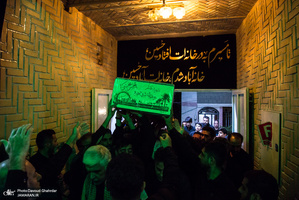 مراسم عزاداری شب شهادت حضرت رقیه(س) و تشییع پیکر پاک شهید تازه تفحص در تکیه دربند