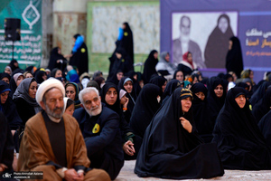 مراسم شب میلاد حضرت زهرا (س) و فرزند برومندش حضرت روح الله در حرم امام خمینی