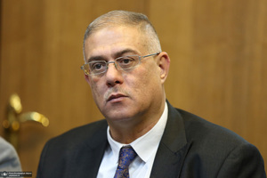 نشست هم اندیشی با ناشران عرب زبان در حسینیه جماران