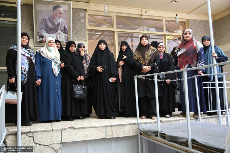 دیدار جمعی از خواهران نخبه عراقی با دکتر فاطمه طباطبایی در جماران