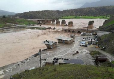 مرمت پل تاریخی کشکان آغاز شد