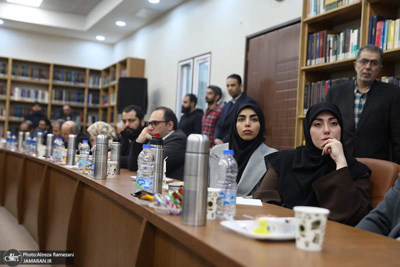 جلسه هم انديشی ظریف با خبرنگاران