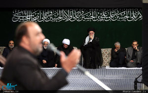 مراسم عزاداری شب عاشورای حسینی با حضور رهبر معظم انقلاب اسلامی