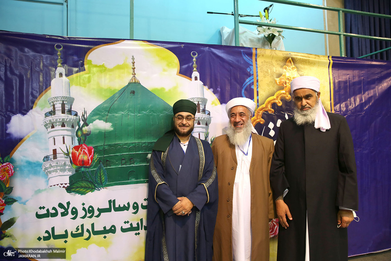 بازدید جمعی از امامان جمعه، روحانیون، علما، فضلا و مدرسین حوزه های علمیه اهل تسنن از جماران