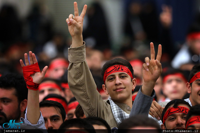 دیدار جمعی از جوانان و نوجوانان عازم اردوهای راهیان نور با رهبر معظم انقلاب