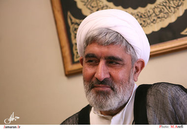 در سوگ «آیت الله»: حماسه ی اکبر، نباید حجاب معجزه ی عشق شود