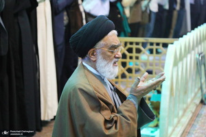 نماز عید سعید فطر در حرم مطهر حضرت معضومه (س)