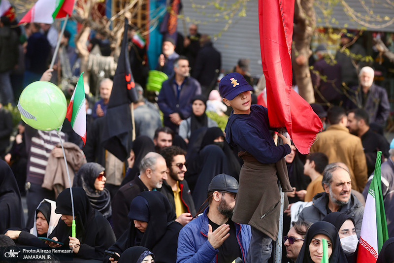 مراسم تشییع پیکرهای مطهر 84 شهید قهرمان ناوشکن دنا -2