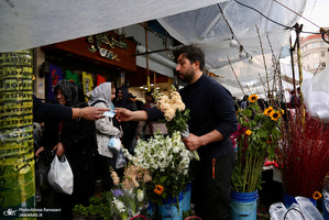 ساعات پايانی سال ۱۴۰۴ در میدان تجریش