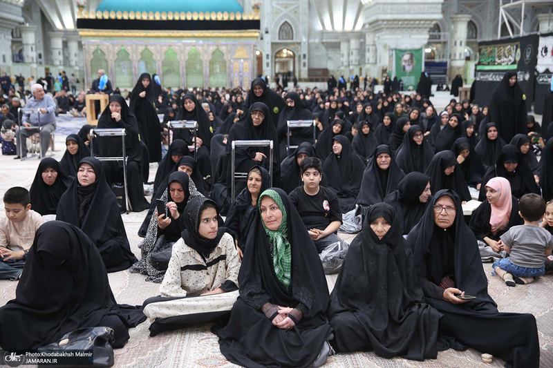 مراسم سوگواری شب اربعین حسینی(ع) در حرم امام خمینی(س)