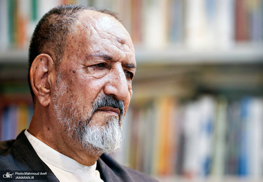 مدیریت سید محمود دعایی بر روزنامه اطلاعات 40 ساله شد