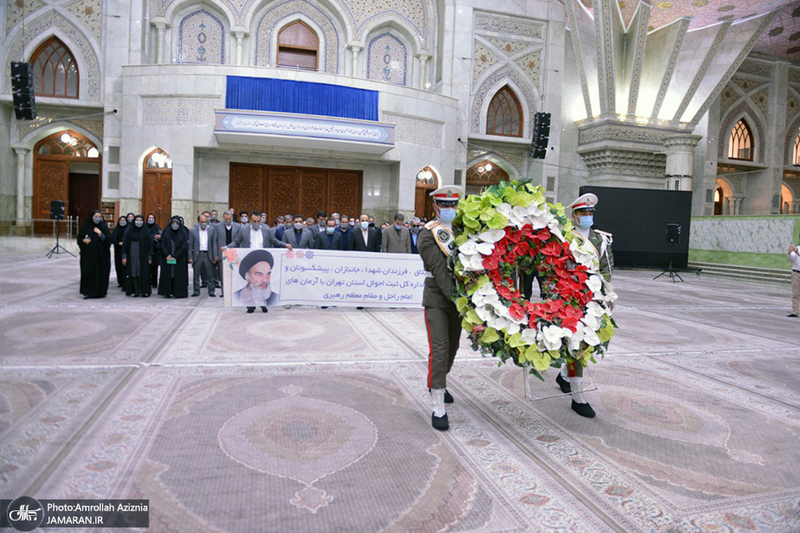 تجدید میثاق جمعی از مدیران اداره کل ثبت احوال استان تهران با آرمان های امام خمینی (س)