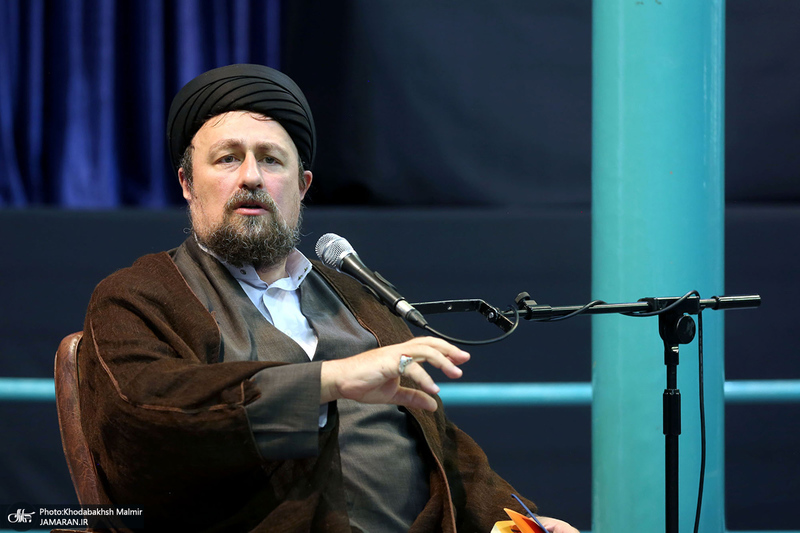 نشست صمیمانه دست اندر کاران و عوامل فیلم مستند «احمد» با سید حسن خمینی