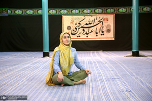 بازدید مهمانان خارجی شرکت کننده در مراسم وداع و تشییع رهبر شهید از حسینیه جماران