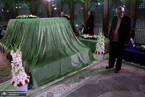 تجدید میثاق رئیس قوه قضائیه و مسئولان عالی قضایی با آرمان‌های امام خمینی(س)