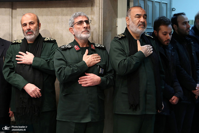 مراسم بزرگداشت شهید حاج قاسم سلیمانی و همرزمانش در حسینیه امام خمینی (ره)