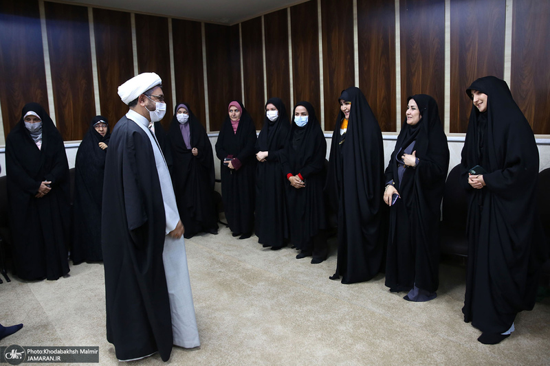 دیدار نوروزی رئیس موسسه تنظیم و نشر آثار امام خمینی (س) با کارکنان موسسه