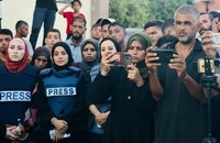 تجمع برای شهادت 5 خبرنگار در غزه (3)