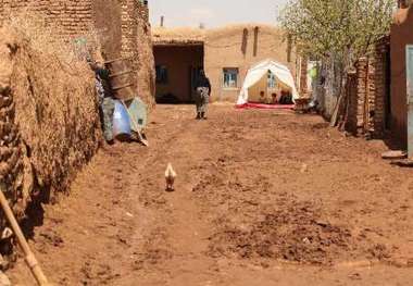 هلال احمر زنجان به 963 نفر از سیل زدگان روستایی یاری رسانی کرد