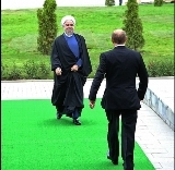 استقبال رسمی پوتین از حسن روحانی در بدو ورود به محل اجلاس سران کشورهای ساحلی خزر