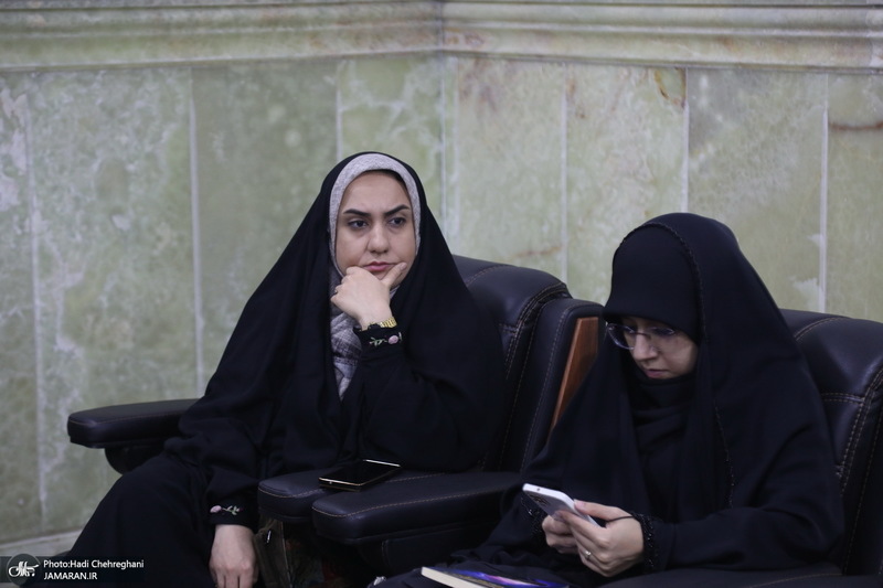 معرفی و بررسی کتاب «معبد زیر زمینی» در نشست عصرانه داستان قم