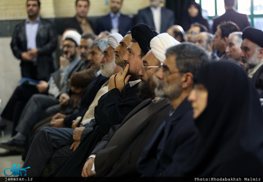 نشست بررسی «جایگاه اخلاق در ساحت های تربیت دانش آموزی با نگاهی به اندیشه تربیتی حضرت امام»