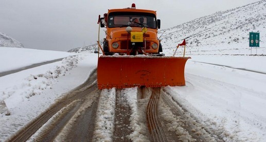 راه ارتباطی 20 روستای نهاوند در حال بازگشایی است