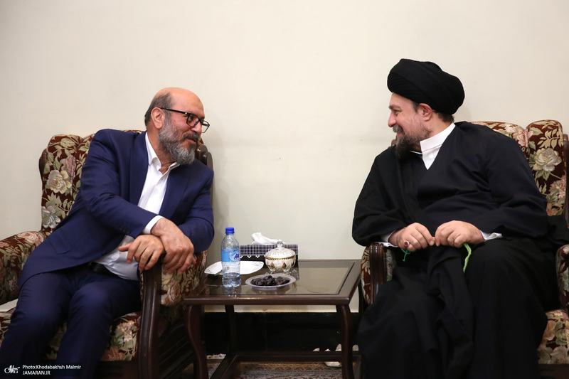 دیداررئیس و جمعی از کارکنان بنیاد مستضعفان با سید حسن خمینی