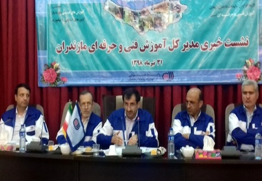 فعالیت بیش از 1300 کارگاه آموزشی مهارت آموزی در بخش خصوصی متاسفانه بسیاری از تحصیل کرده ها فاقد مهارت  و فنون هستند