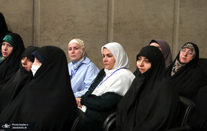 دیدار مسئولان نظام و مهمانان کنفرانس وحدت اسلامی با رهبر معظم انقلاب