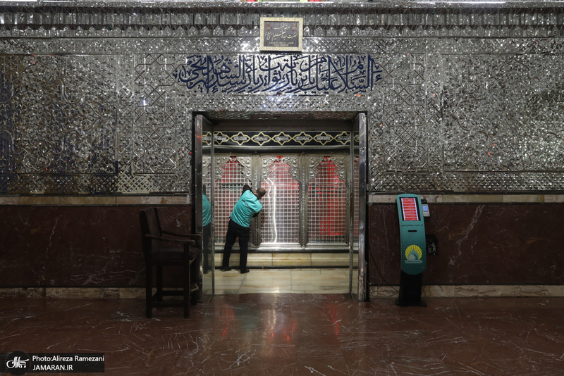 غباروبی ضریح مطهر حضرت عبدالعظیم حسنی (ع) و امام زاده حمزه (ع)