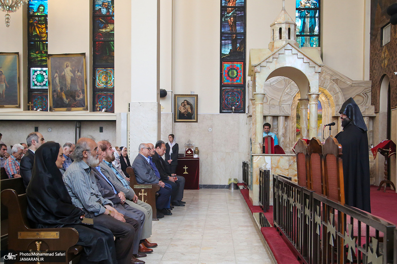 مراسم بزرگداشت امام خمینی (س) در کلیسای «سرکیس مقدس»