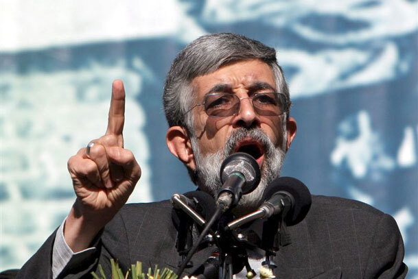 حداد عادل مطرح کرد: برخورد دولت با مسئله فیش های حقوقی درست بوده است