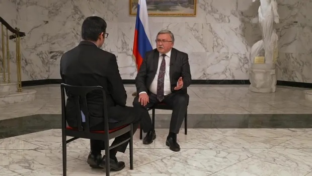 توصیه روسیه به آمریکا: مذاکرات با ایران به مسائل هسته ای محدود بماند/ با یک تیر نمی شود سه نشان زد! کاری به برنامه موشکی و فعالیت منطقه ای ایران نداشته باشید/ اسرائیل واقعا حقی در مذاکرات ندارد