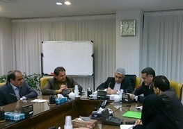 نشست استاندار و مجمع نمایندگان  استان چهارمحال و بختیاری با وزیر نیرو