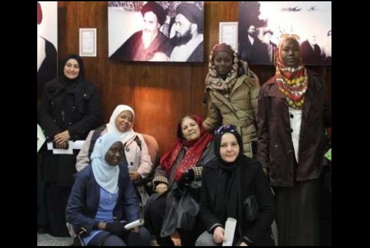 بازدید بانوان مسلمان فرانسوی زبان از حسینیه جماران